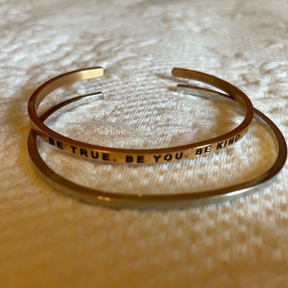 Mantra band.  Be true. Be you. Be kind - Picture 3 of 3